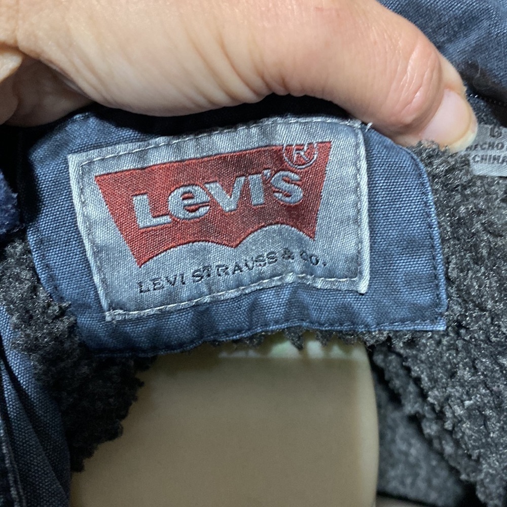 Levi's Men's Navy Trucker Jacket - Picture 7 of 10